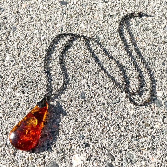 Vintage Amber Necklace - Picture 10 of 17